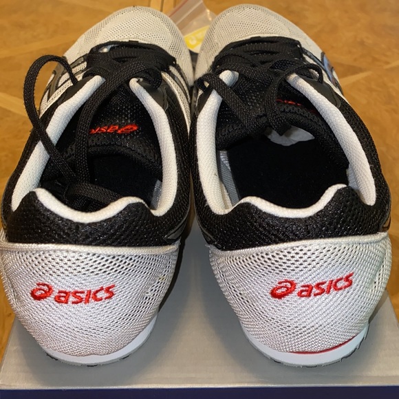 ASICS Hyper LD 4 Track & Field Spike shoes size 12.5 NWB - Picture 7 of 10